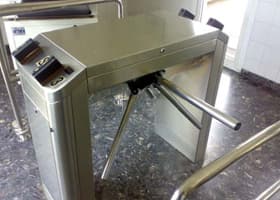 bidirectional double tripod turnstile