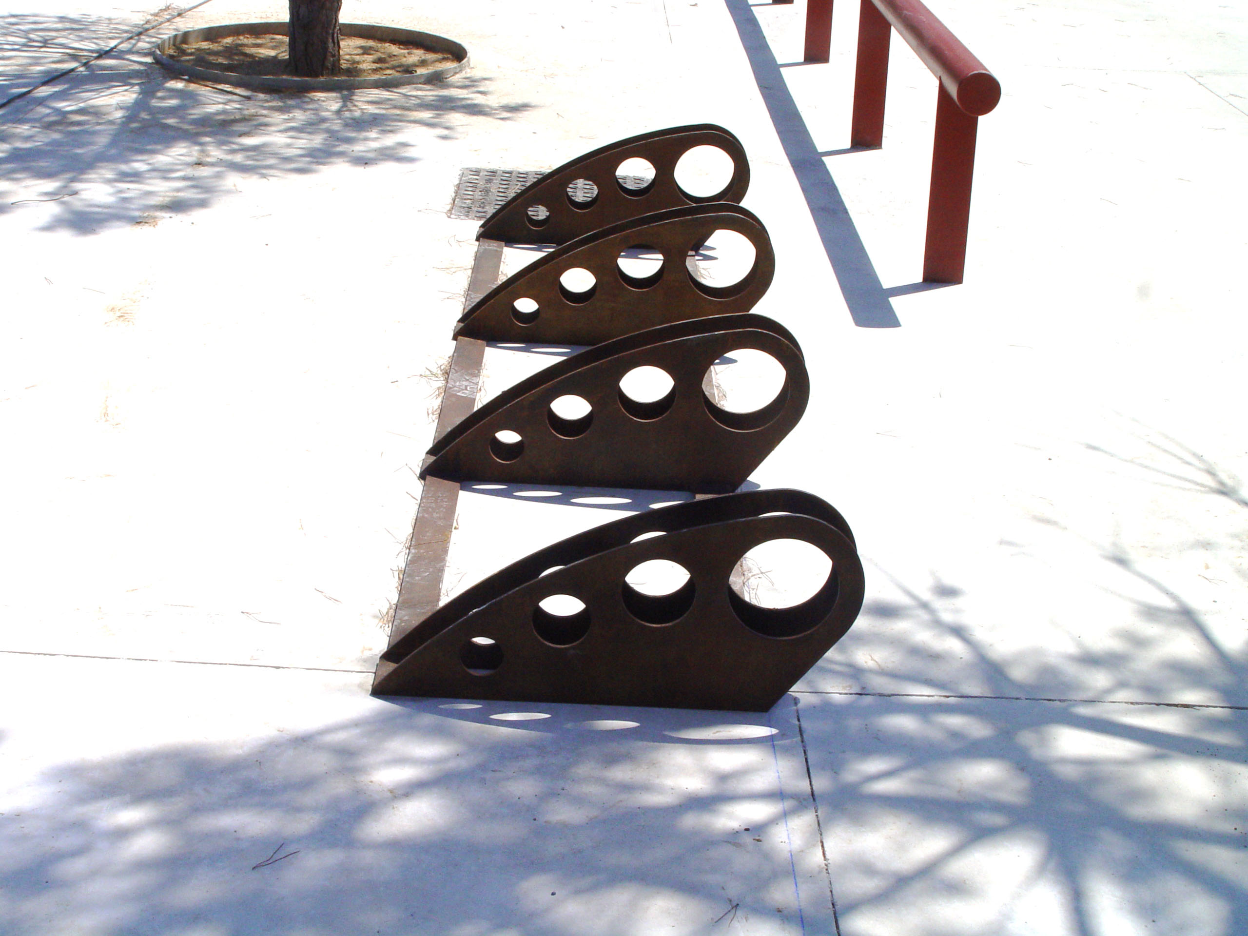 Soporte de diseño para aparcar bicicletas de acero Corten