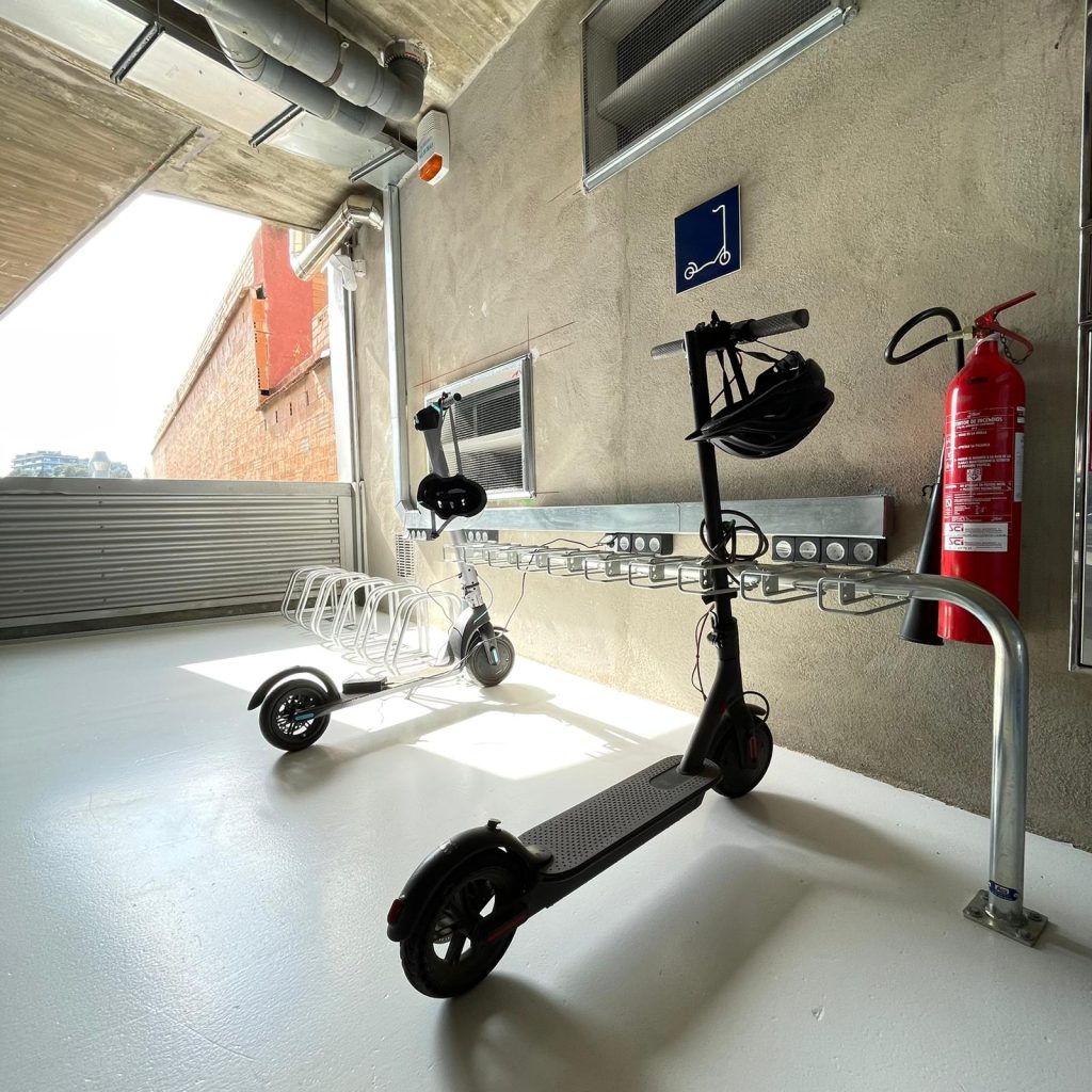 Roller electric scooter rack installation