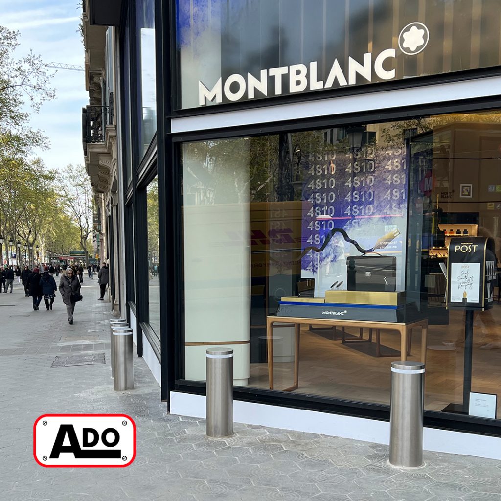 security bollards Montblanc store