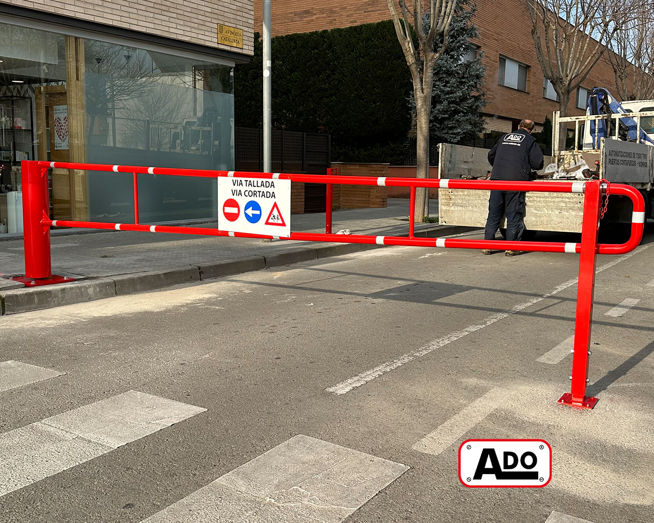 BG manual barrier installed in Sant Fost