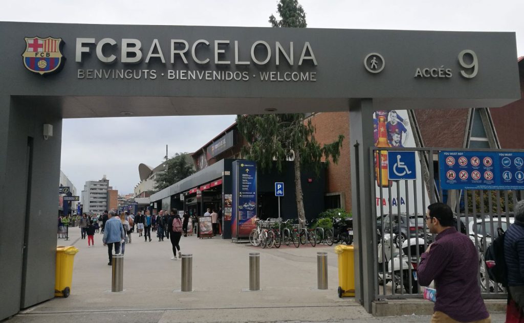 Semiautomatic security bollards at FC Barcelona