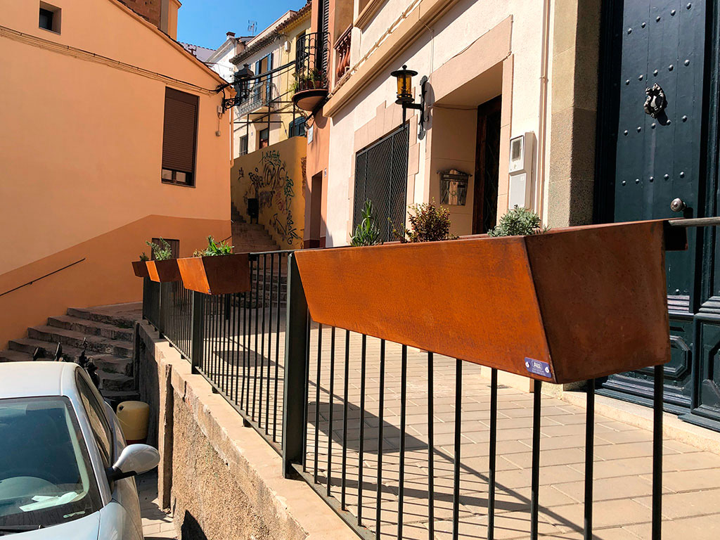 Corten steel planters in Masnou