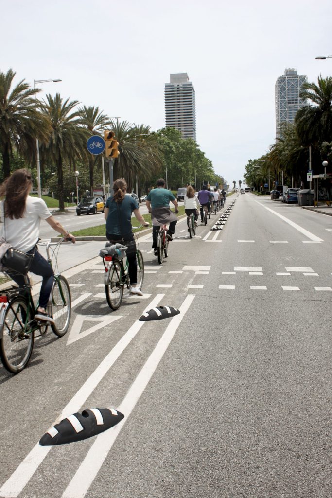 Cycle lane defender Tigre model designed for cyclists