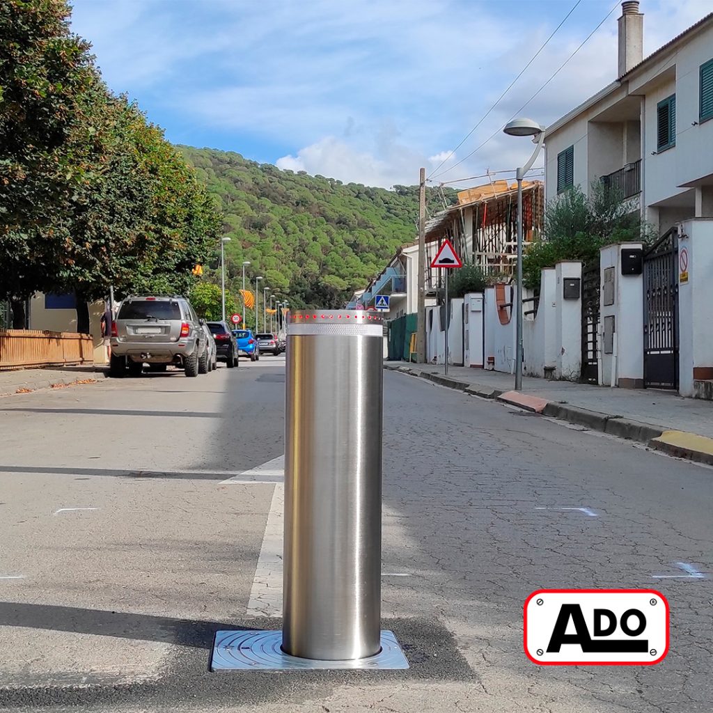 Installation of telescopic bollard with LEDs