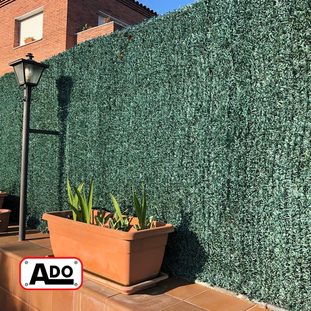 decorative artificial hedge installed