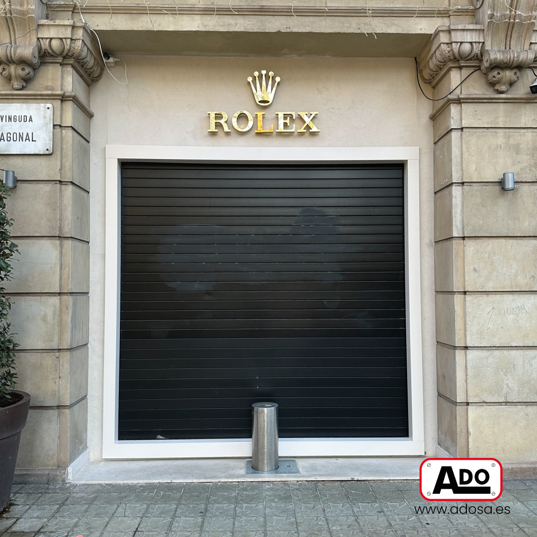 Sydney model hydraulic automatic retractable bollards