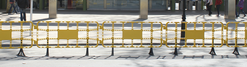 Crowd control barriers