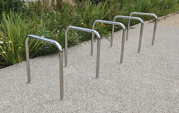 universal bike rack with trim