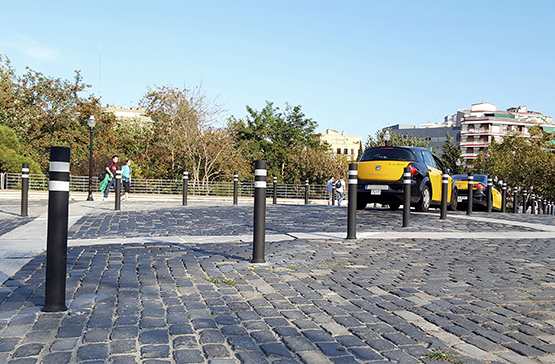 A-Flex dt bollards installed