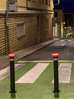 flexible bollards a-flex led red installed