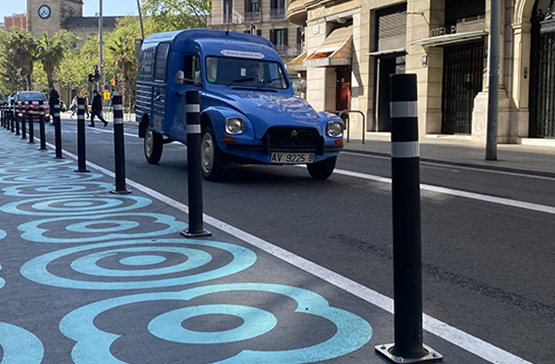 aflex dt 80 bollards with plate in barcelona 