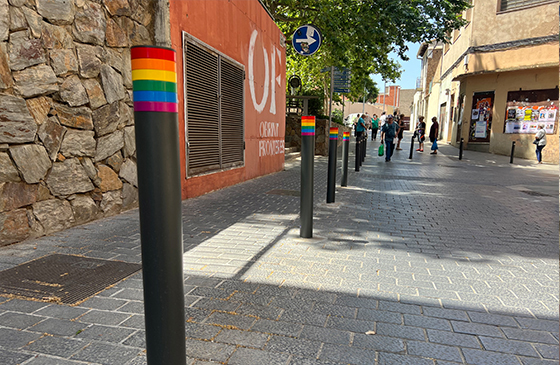 fixed flag bollards installed