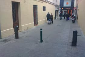removable cylinder bollard installed in calle del mar badalona