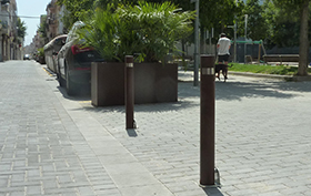 lower key removable city bollard installation