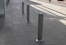 anti-ram security bollard