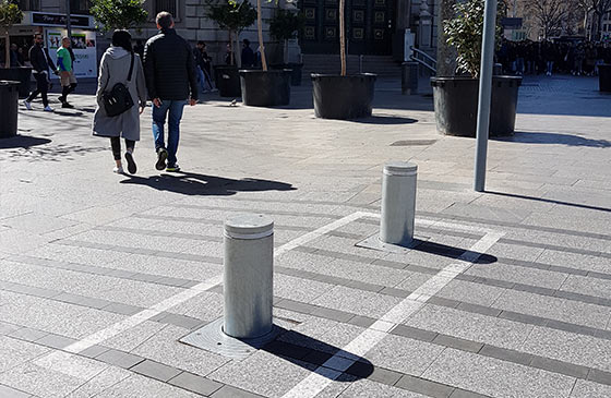 automatic galvanised bollards melbourne portal del angel barcelona