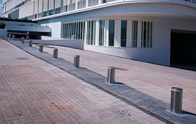 oslo automatic retractable bollards