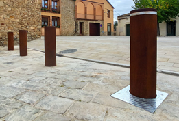 fixed bollards to match with retractable bollards