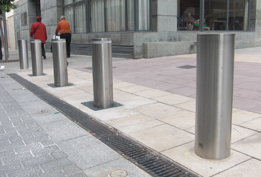 fixed bollards to match with retractable bollards