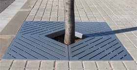 rombo tree grate installed