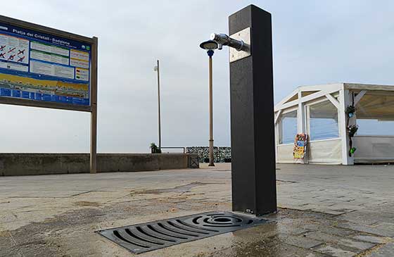 square eco fountain installed in badalona