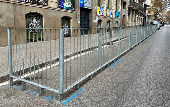 barcino urban railing installed in barcelona