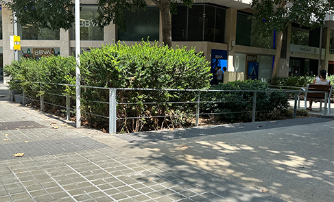 urban railing bcn installed